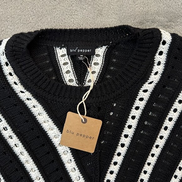 NWT Blu Pepper Chevron Black Open Knit Sweater Women's MEDIUM - Picture 4 of 7